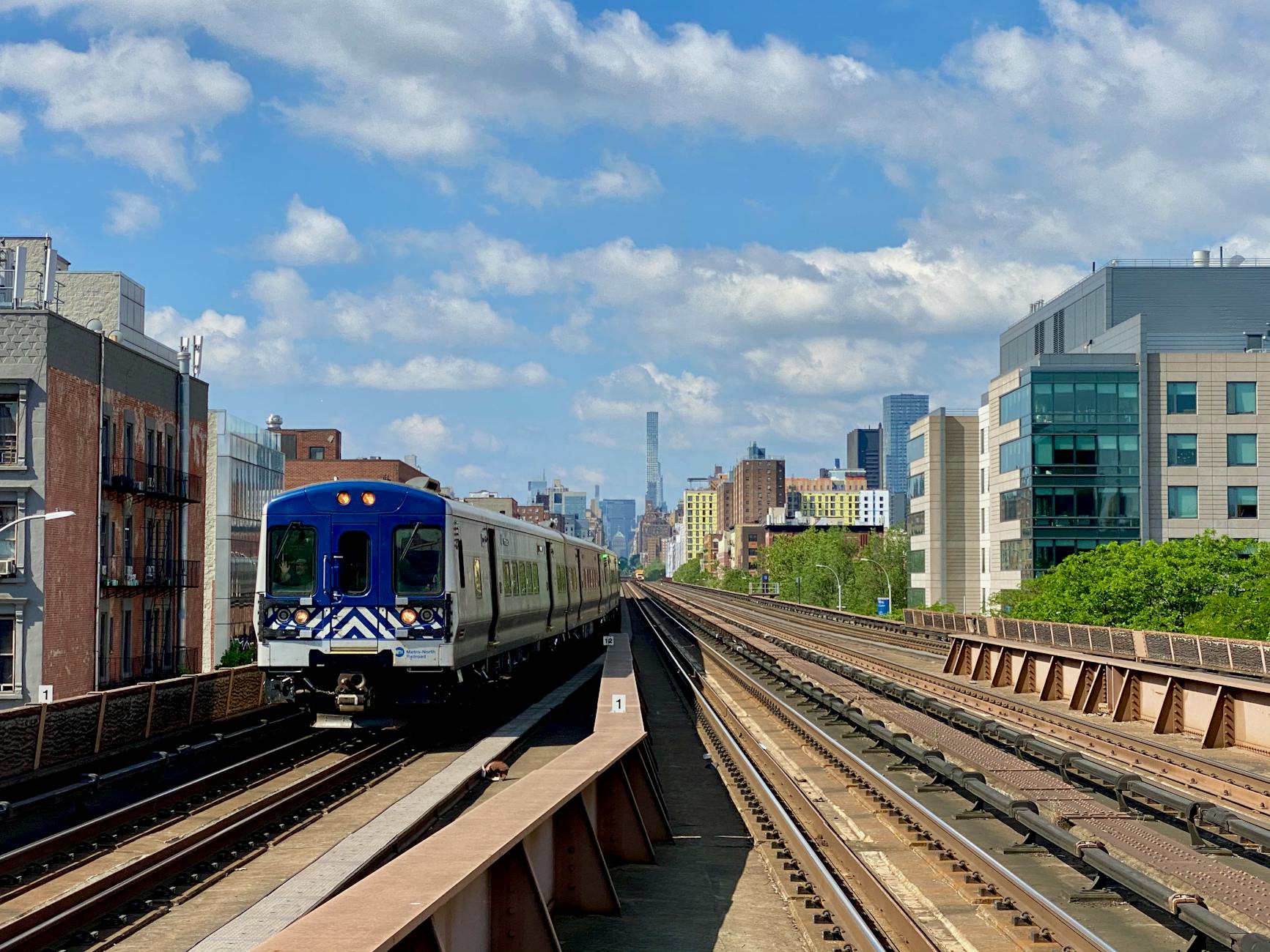 Man Stabbed on NYC Subway 4 Train Near Wall Street
