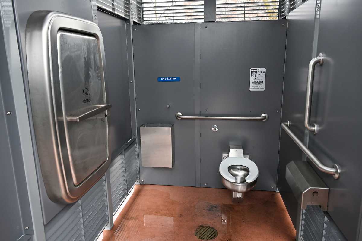 NYC Public Urination Complaints Soar 48% in 2026